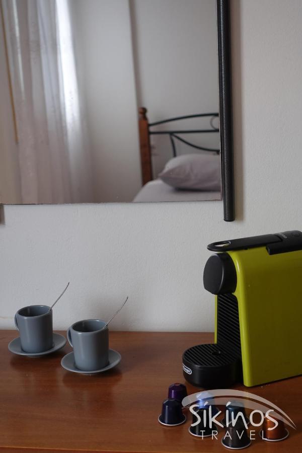 Comfy Room With Adorable View Sikinos Luaran gambar